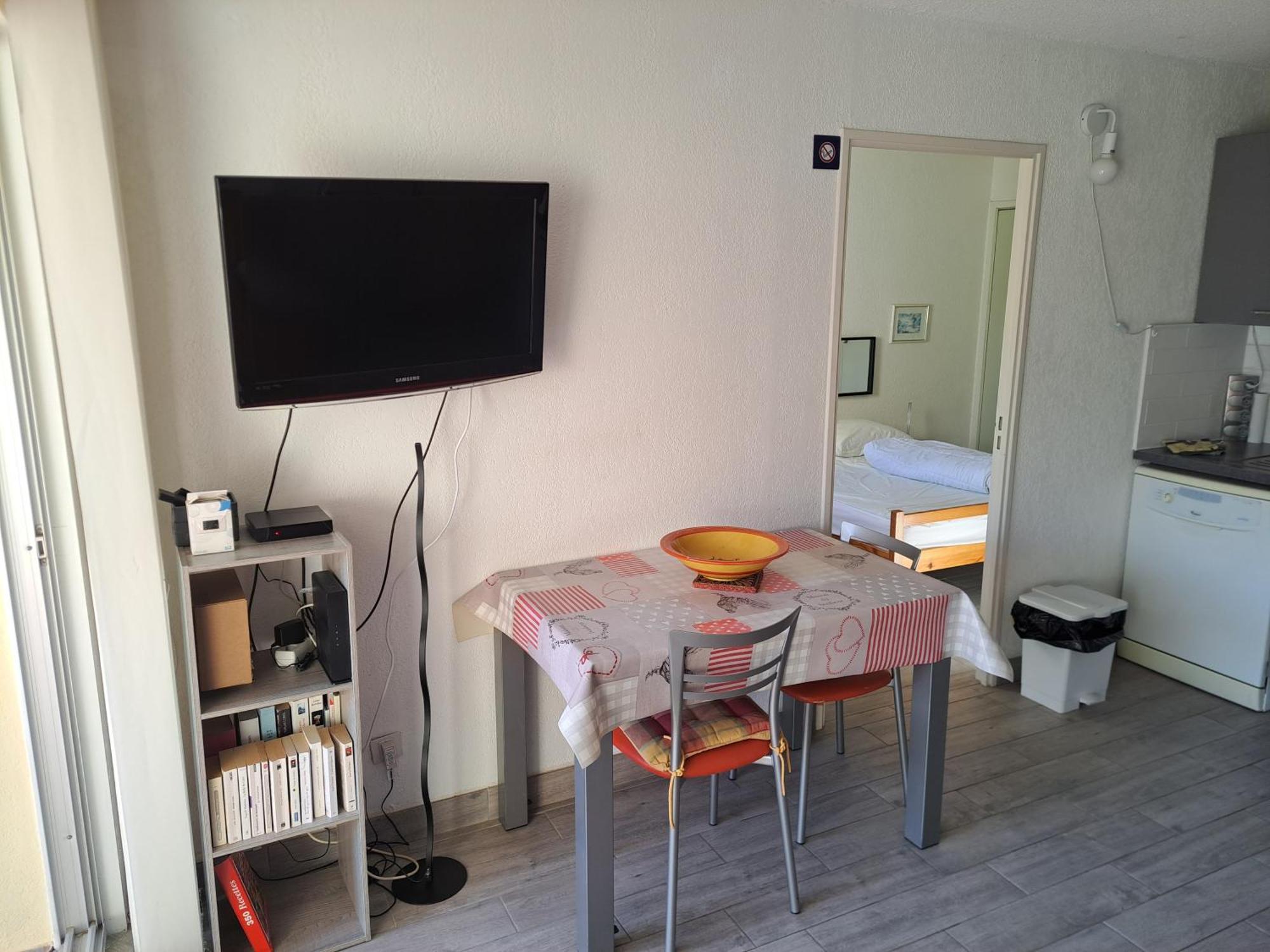 Helios 32, T2 Climatise, Parking, 500M Plage Agde Bagian luar foto